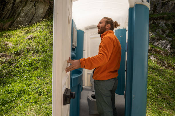 Best Temporary restroom rental  in Gibsonton, FL